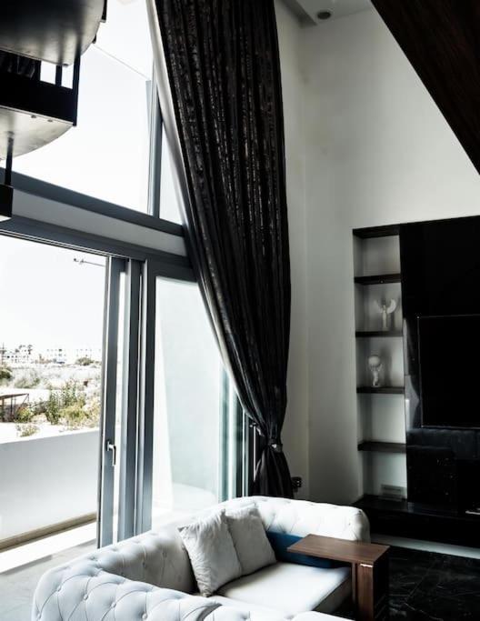 Luxury 3bedroom Loft Style Apartment